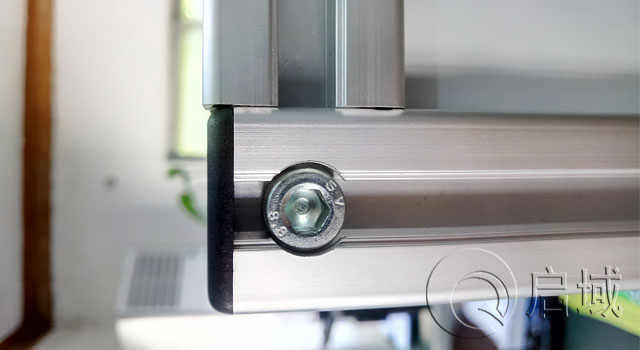 铝型材半圆头螺栓连接