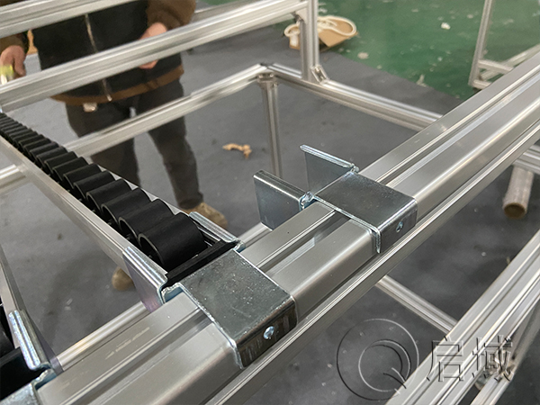 流利条上坡配件